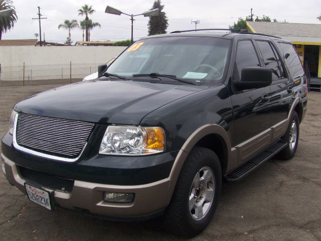 Ford Expedition 2003 photo 2