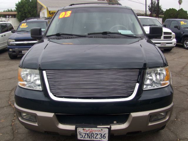 Ford Expedition 2003 photo 3