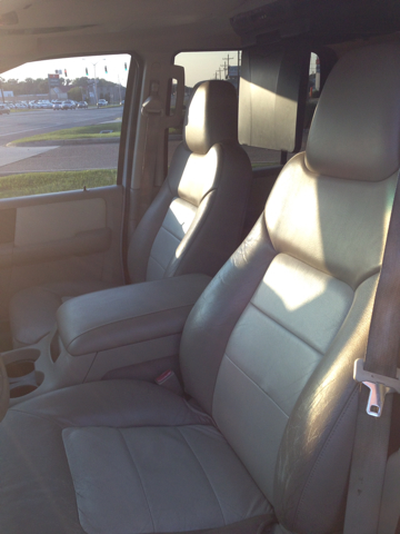 Ford Expedition 2003 photo 1