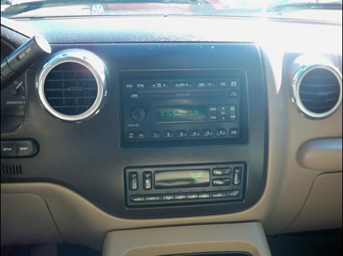 Ford Expedition 2003 photo 1