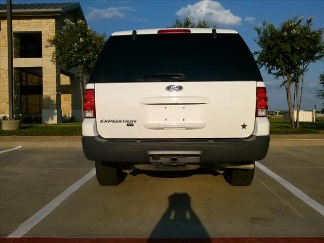Ford Expedition 2003 photo 2