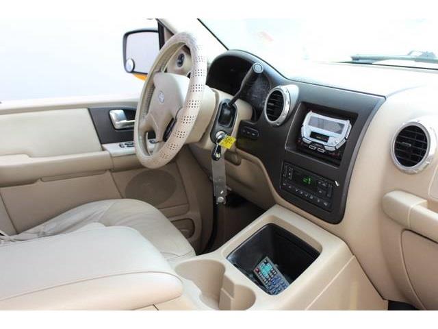 Ford Expedition 2003 photo 13
