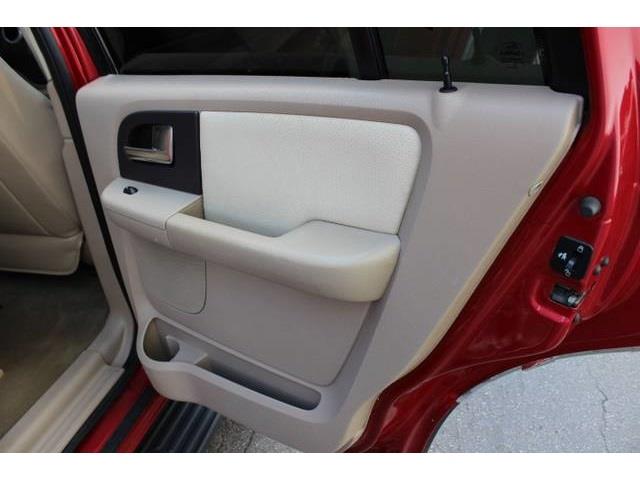 Ford Expedition 2003 photo 24