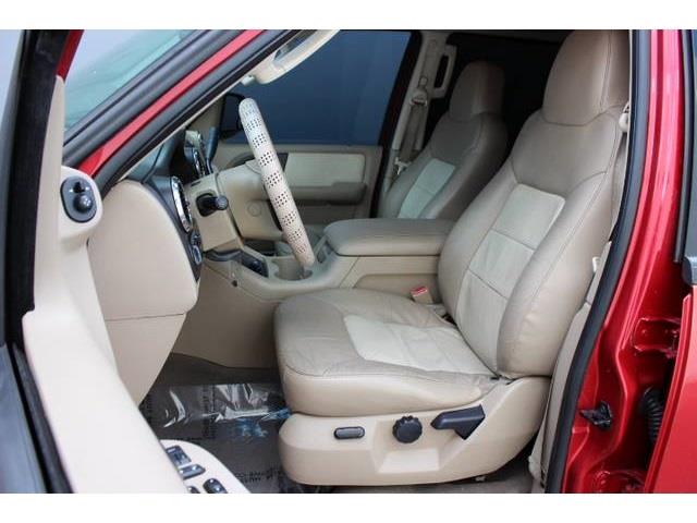 Ford Expedition 2003 photo 31