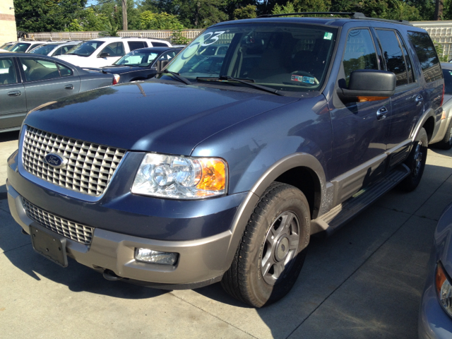 Ford Expedition 2003 photo 2