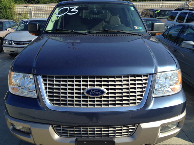 Ford Expedition 2003 photo 3