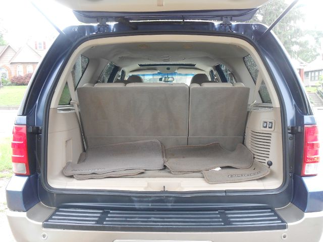 Ford Expedition 2003 photo 15