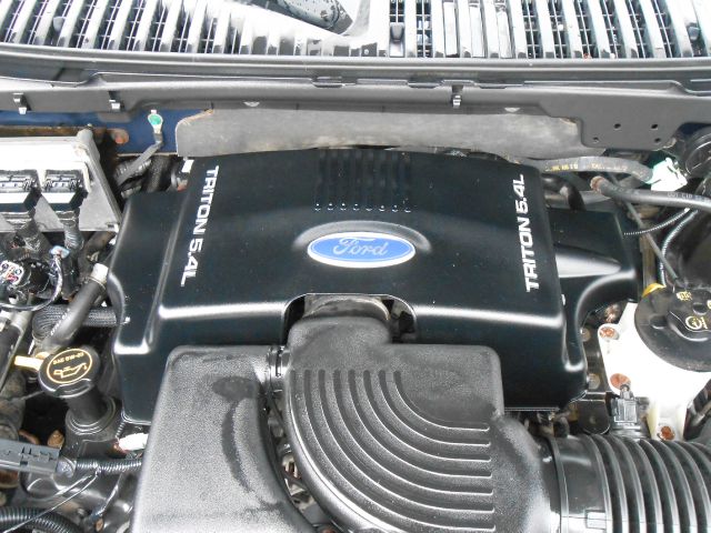 Ford Expedition 2003 photo 4