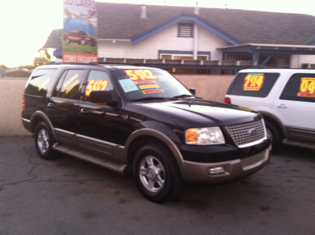 Ford Expedition 2003 photo 2
