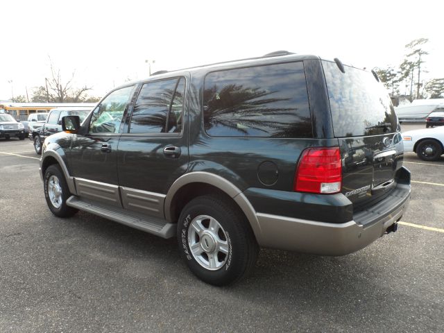 Ford Expedition 2003 photo 1