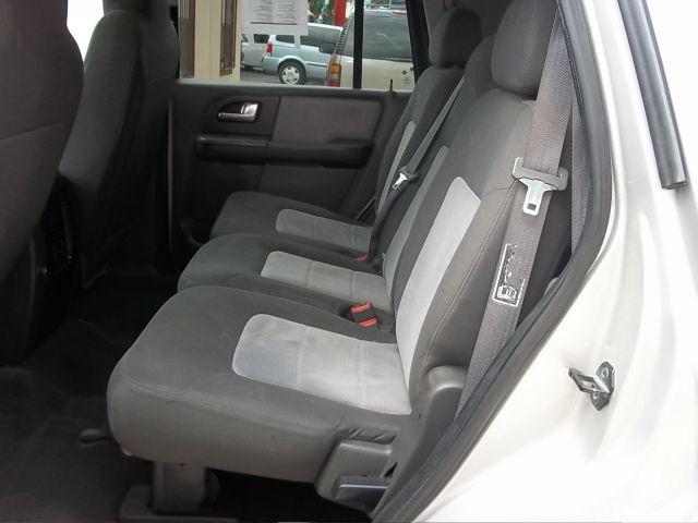 Ford Expedition 2003 photo 1