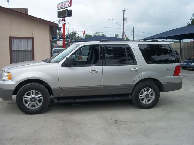 Ford Expedition 2003 photo 2