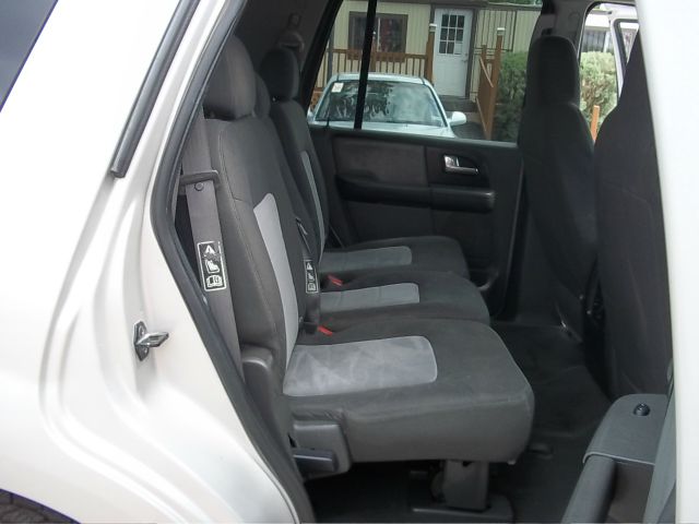 Ford Expedition 2003 photo 23