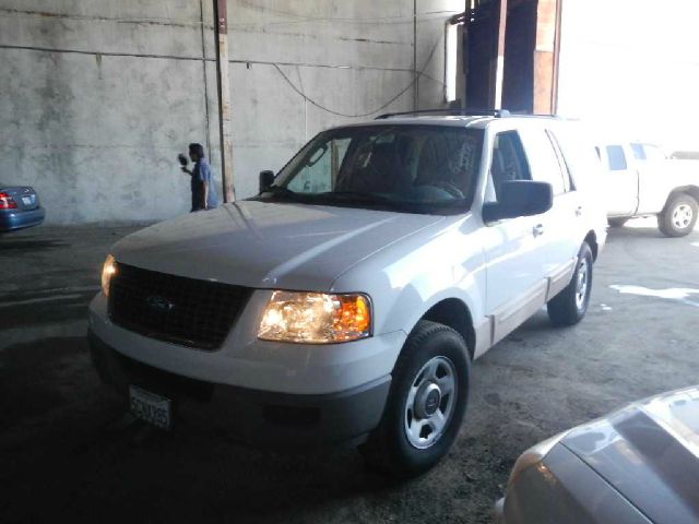 Ford Expedition 2003 photo 2