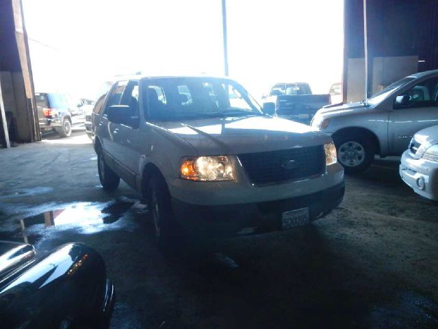 Ford Expedition 2003 photo 4