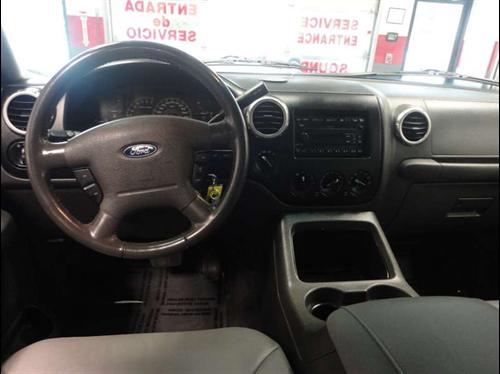 Ford Expedition 2003 photo 1