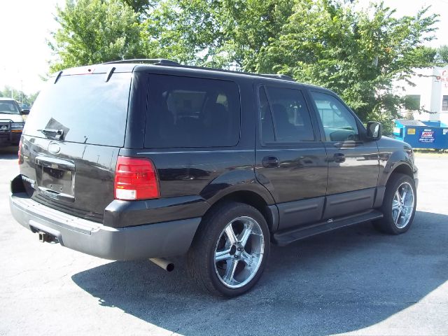 Ford Expedition 2003 photo 2