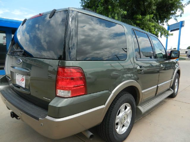 Ford Expedition 2003 photo 3