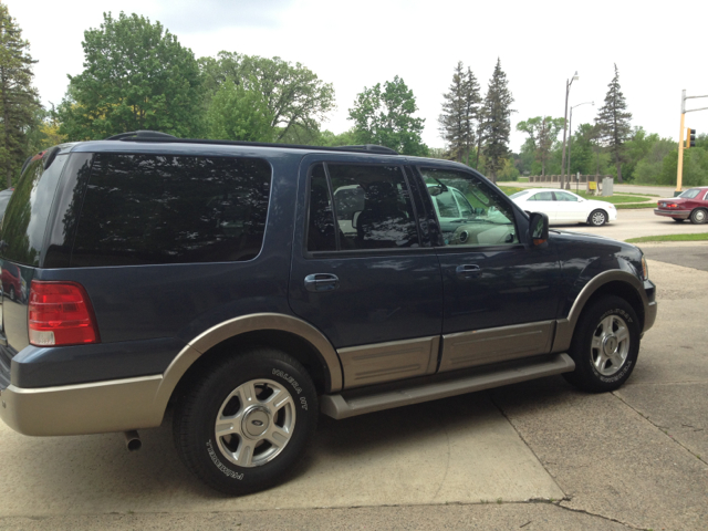Ford Expedition 2003 photo 2
