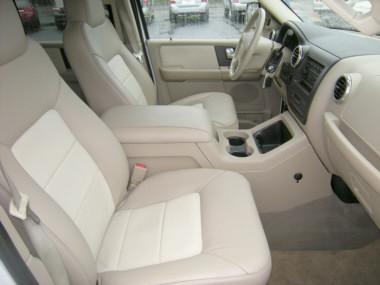 Ford Expedition 2003 photo 4