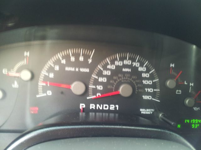 Ford Expedition 2003 photo 20