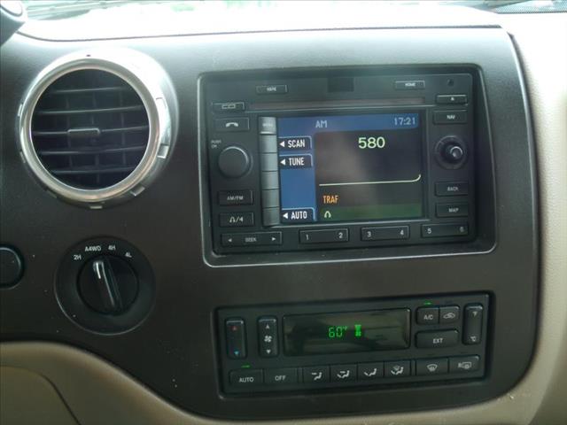 Ford Expedition 2003 photo 16