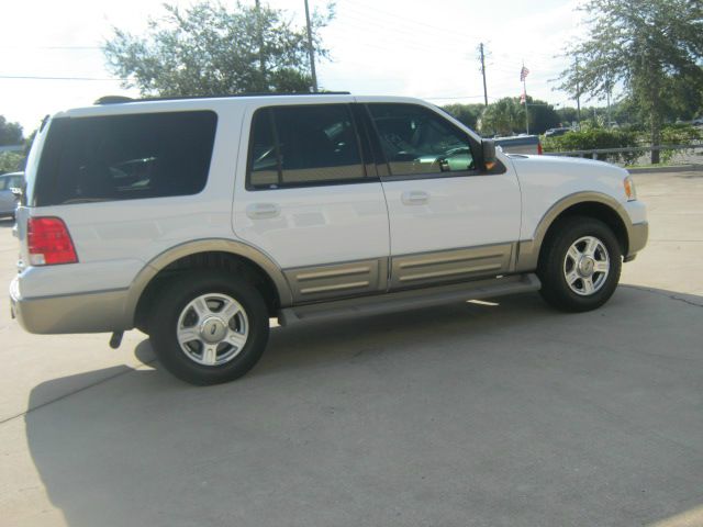 Ford Expedition 2003 photo 2