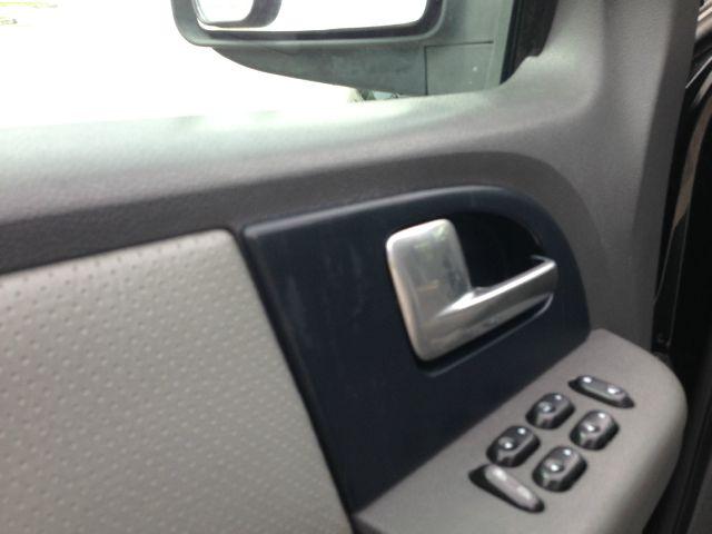 Ford Expedition 2003 photo 1