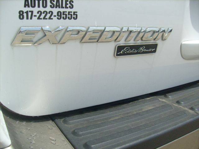 Ford Expedition 2003 photo 1