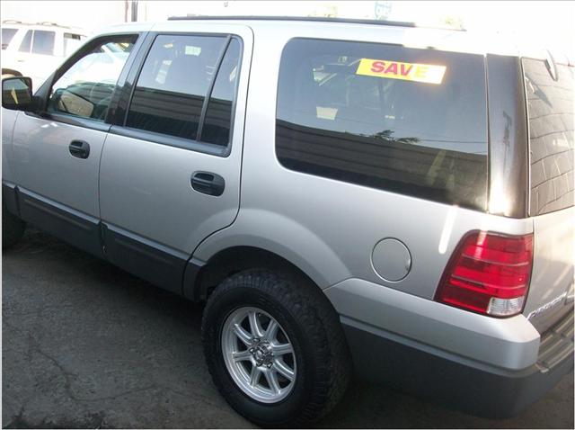 Ford Expedition 2004 photo 3