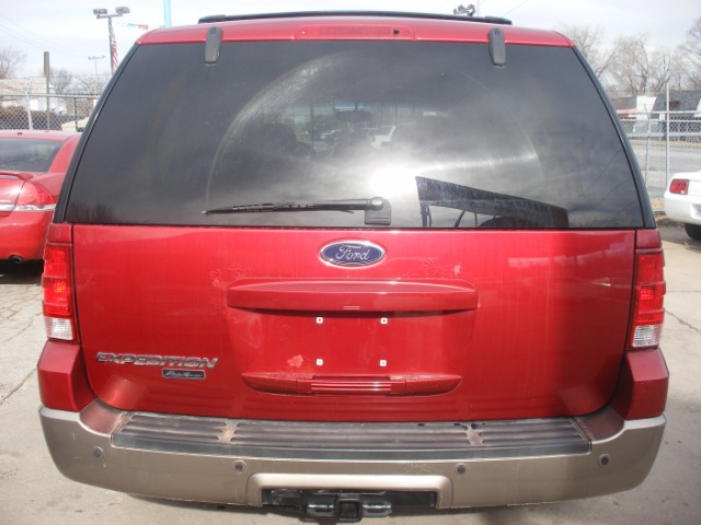 Ford Expedition 2004 photo 3