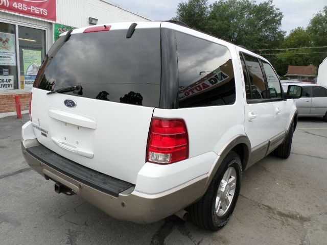 Ford Expedition MOON BOSE Quads SUV