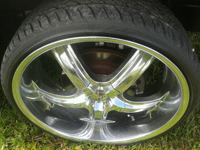 Ford Expedition 2004 photo 2