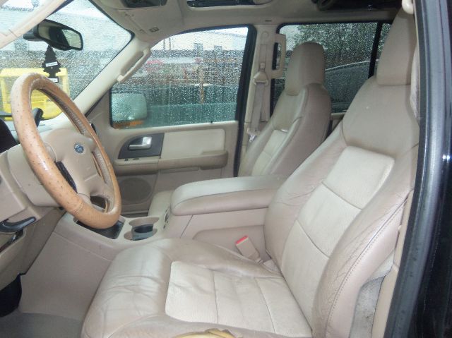 Ford Expedition 2004 photo 10