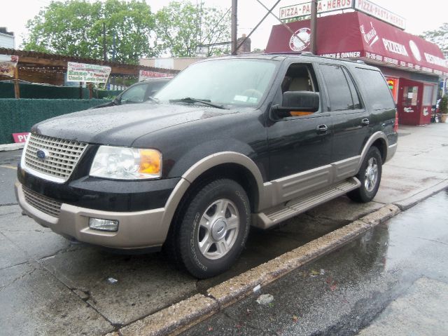 Ford Expedition 2004 photo 16