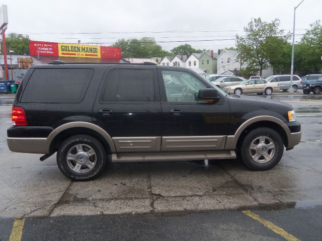 Ford Expedition 2004 photo 17