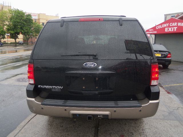 Ford Expedition 2004 photo 3