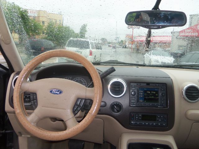Ford Expedition 2004 photo 6