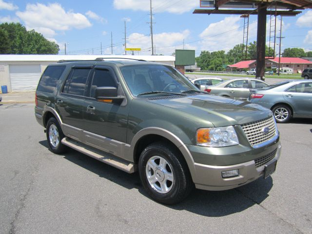 Ford Expedition 2004 photo 4