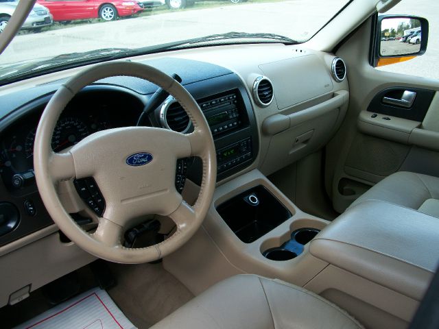 Ford Expedition 2004 photo 4