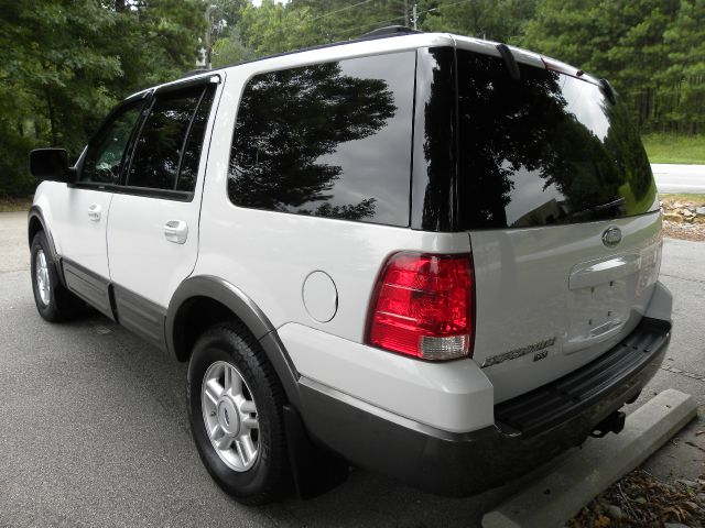 Ford Expedition MOON BOSE Quads SUV