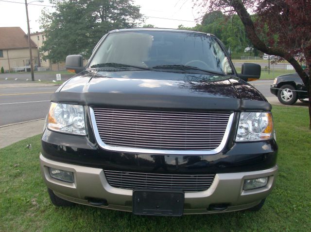 Ford Expedition 2004 photo 3