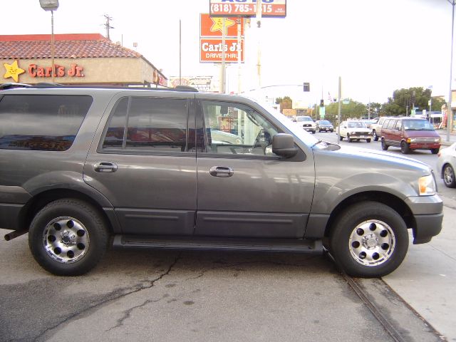 Ford Expedition 2004 photo 3