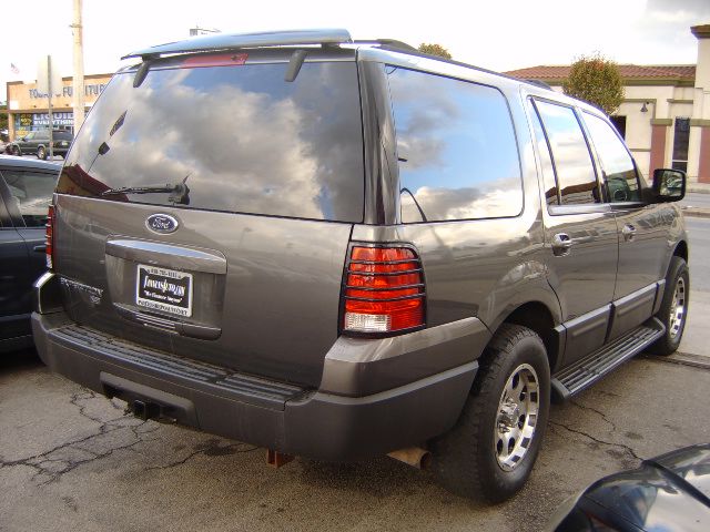 Ford Expedition 2004 photo 4