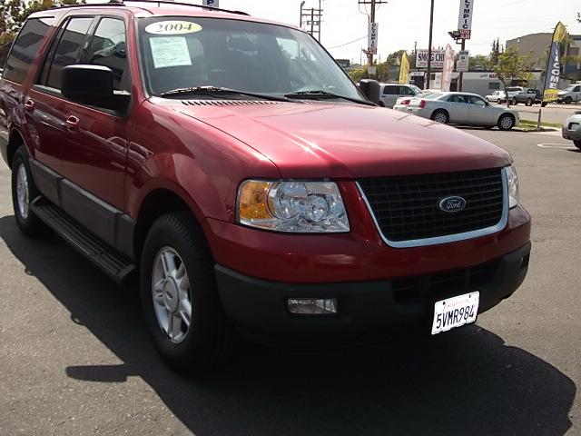 Ford Expedition 2004 photo 2