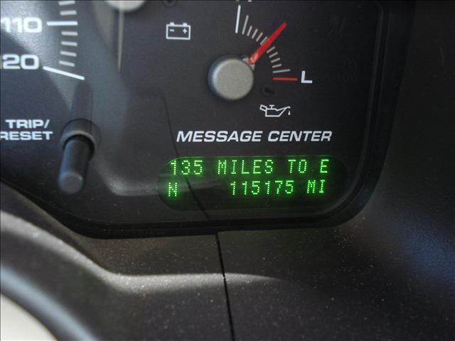 Ford Expedition 2004 photo 3