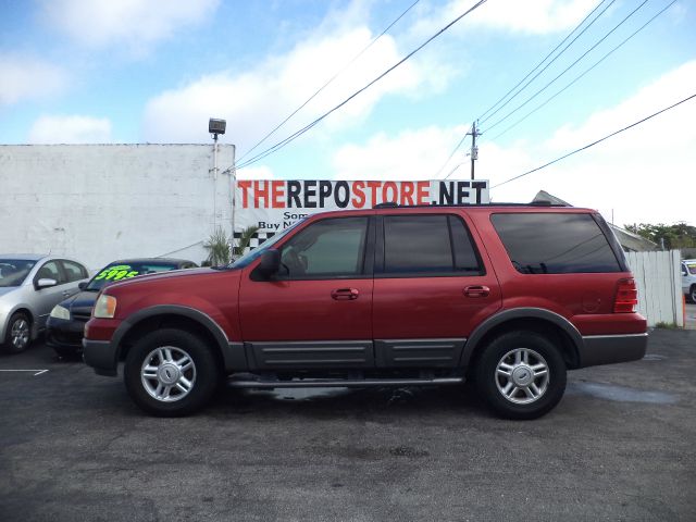 Ford Expedition 2004 photo 4