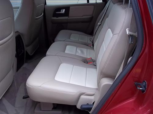 Ford Expedition 2004 photo 2