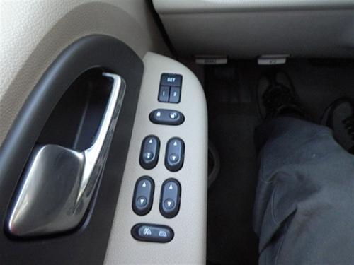 Ford Expedition 2004 photo 1