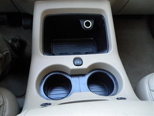 Ford Expedition 2004 photo 2